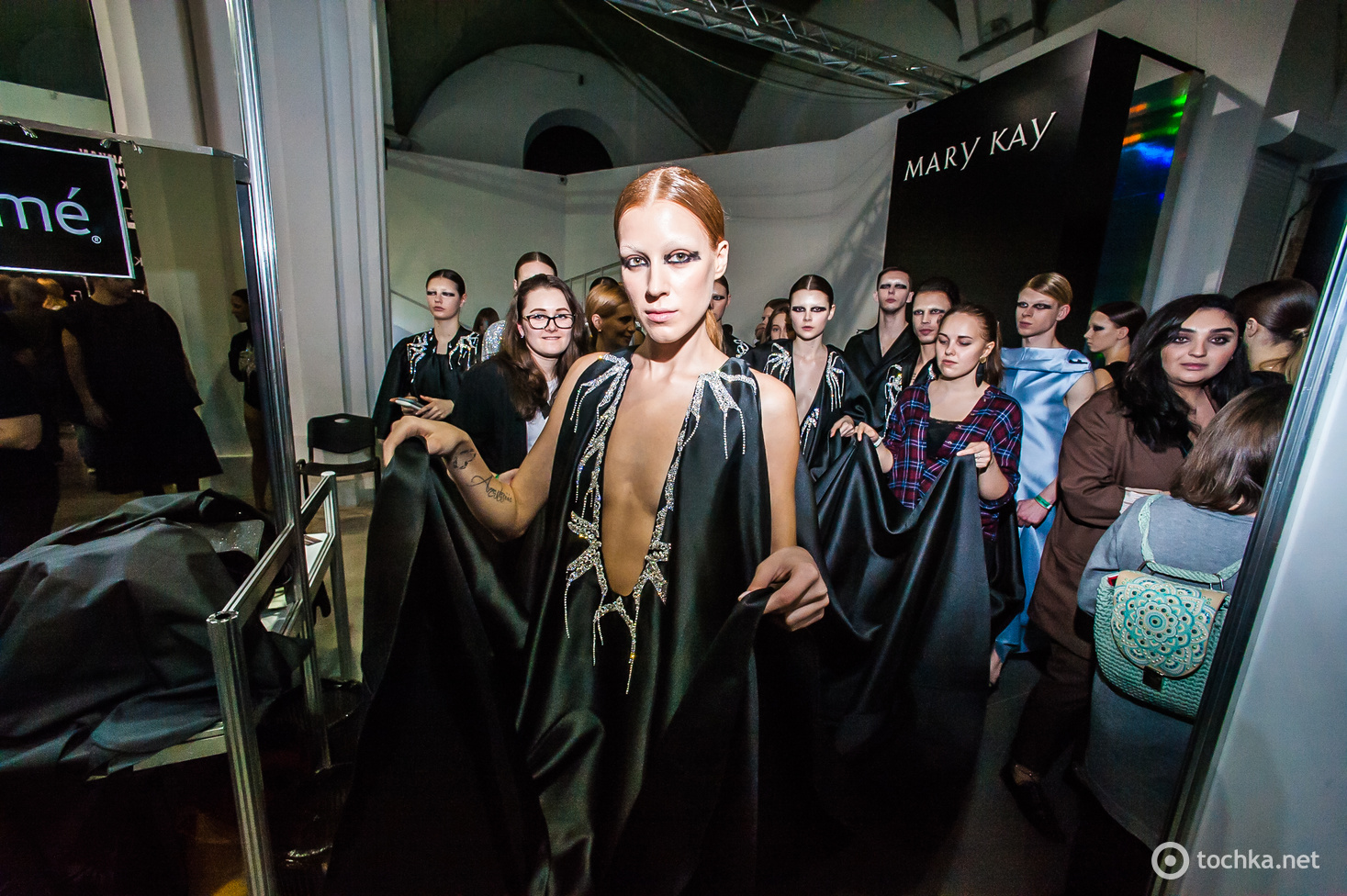 Backstage первого дня UFW FW20/21