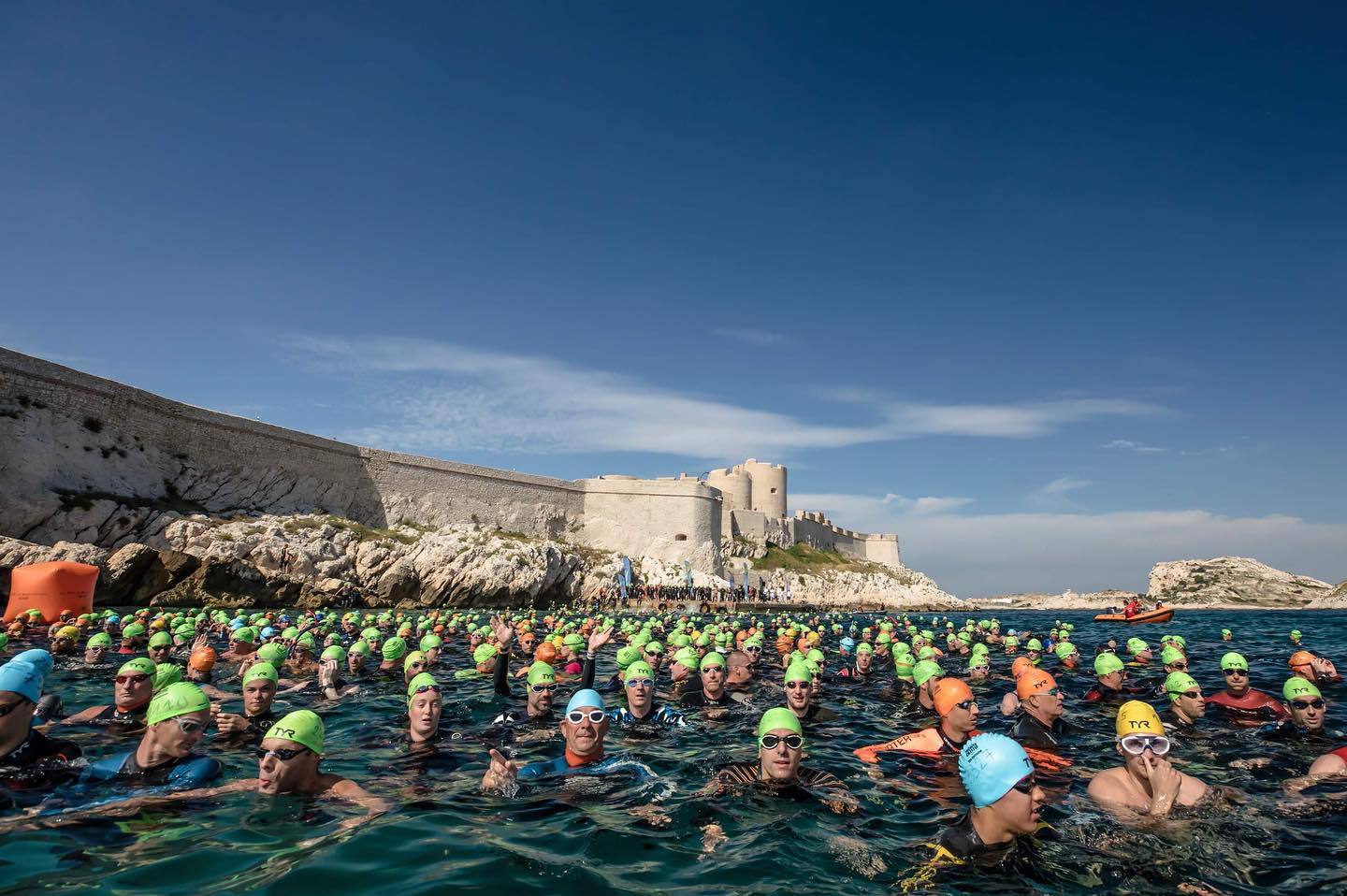 Анастасія Даугуле пропливла 5 км по шляху графа Монте-Крісто