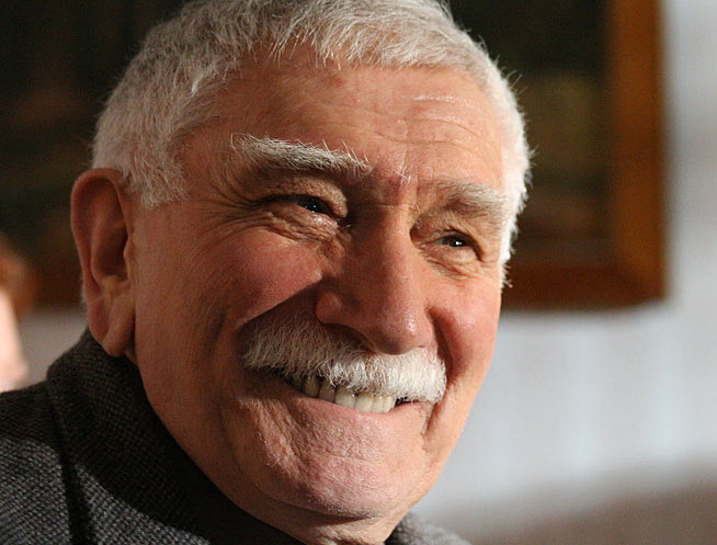 Армен Джигарханян