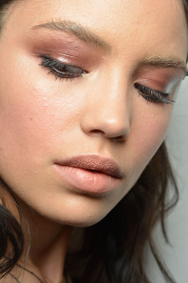Повседневный макияж: пастельные тени
