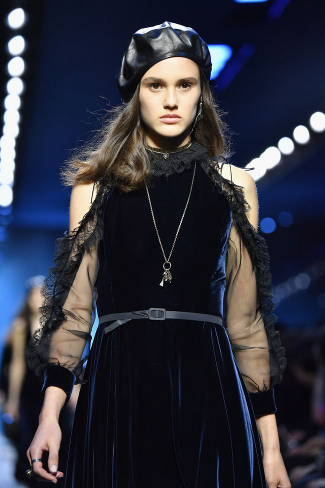 Бархатные вещи: платья