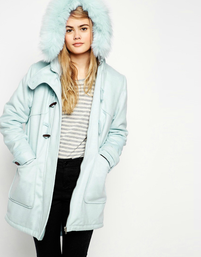 Пальто и шубы в цветах Pantone