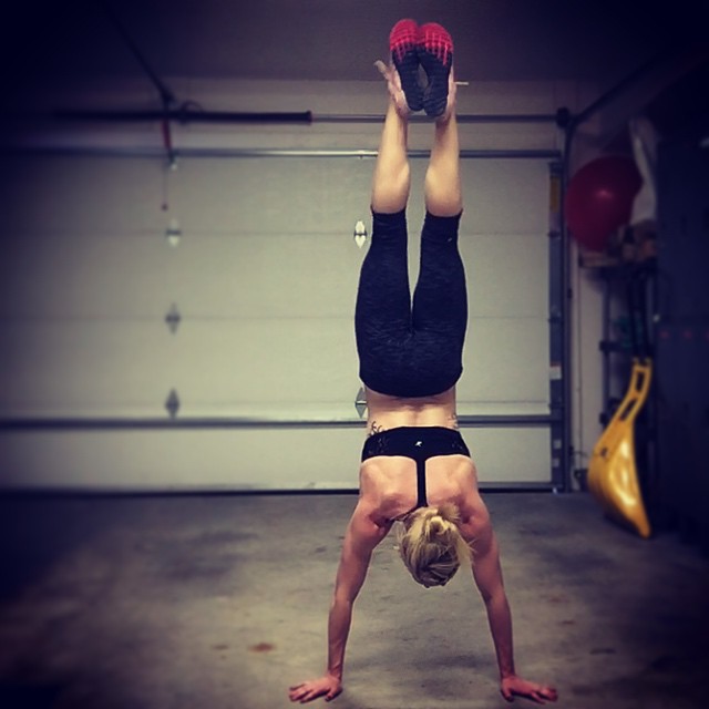 Фітнес-мама bottlesandbarbells