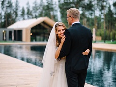 Сладко и тепло: где проведет медовый месяц ведущая "Ревизора Х"