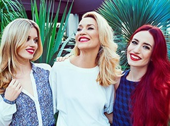 Сестри Джаггер і Джеррі Хол в рекламній кампанії Reserved