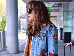 Битва нарядов: Рианна против Дакоты Джонсон