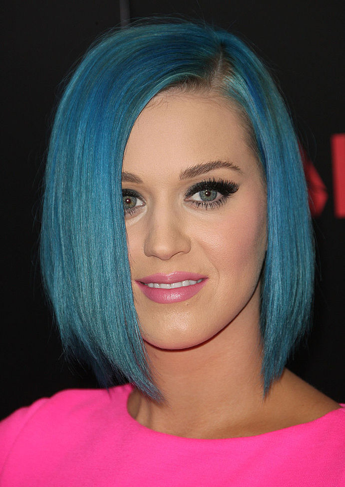 Стрижка для тонкого волосся: рване каре однієї довжини