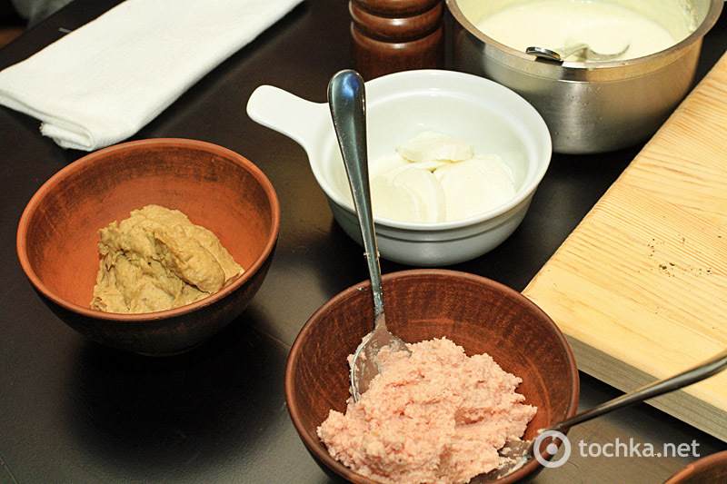 Шоу по приготовлению акробатической пиццы в ресторане La Forchetta, часть 2