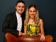 Alyosha і Тарас Тополя з дітьми