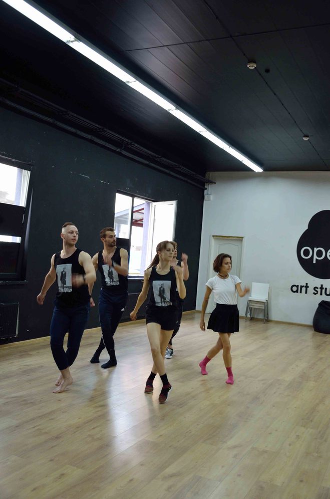 D’Arts Dance Project показали кадры с репетиции нового шоу "За закрытой дверью"
