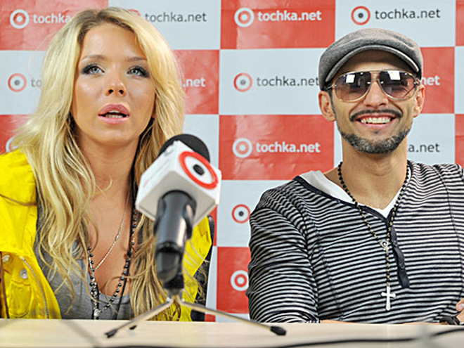 Девушка Блонда и Kishe