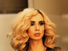 Светлана Лобода, Нателла Крапивина