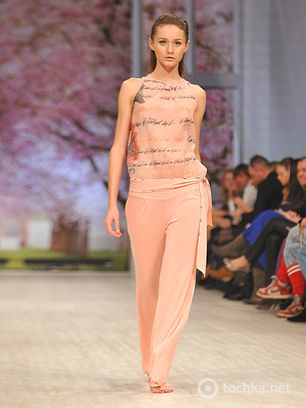 Показ Людмила КИСЛЕНКО