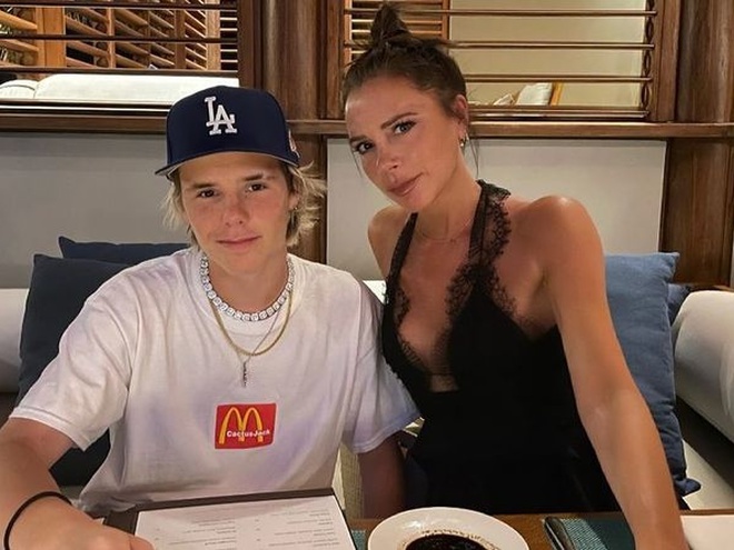 «З 18-річчям, суперзірко»: Вікторія та Девід Бекхем привітали молодшого сина з днем народження