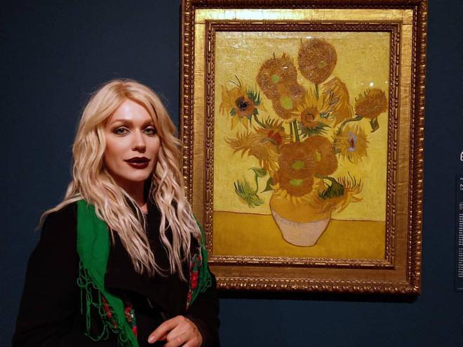 Травести-дива Монро