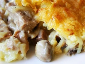 Курица и грибы под картофельной шубой