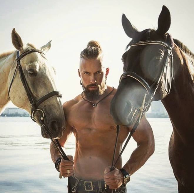 Олексій Суровцев