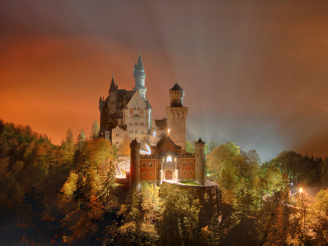 Замки восени. Замок Нойшванштайн