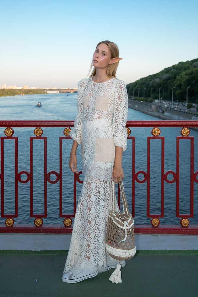 Fashion Show SEREBROVA SS20 на Пешеходном мосту через Днепр: фотоотчёт