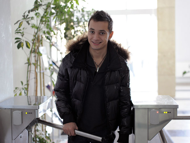 Стас Шурінс