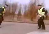 Полицейские танцуют