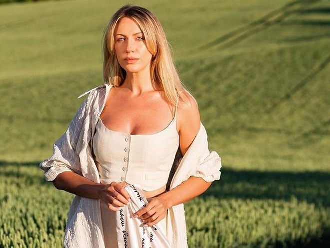 «Тато до сих пір каже, що садив батат»: Леся Нікітюк похвалилася врожаєм на батьківському городі