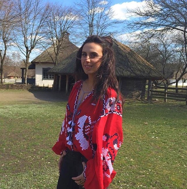 Колекція вишиванок Jamala