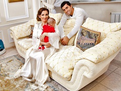 Анфиса Чехова показала ребенка