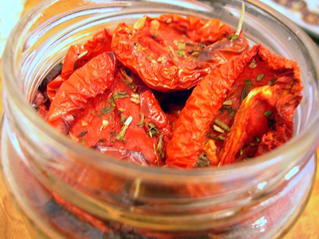 Медленно запеченные (вяленые) томаты