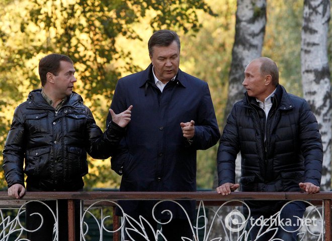 Зустріч Януковича, Медведєва і Путіна