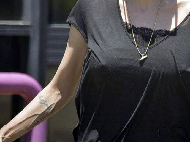 Анджелина Джоли