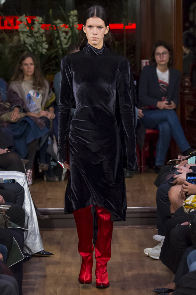 Що носити влітку: DKNY