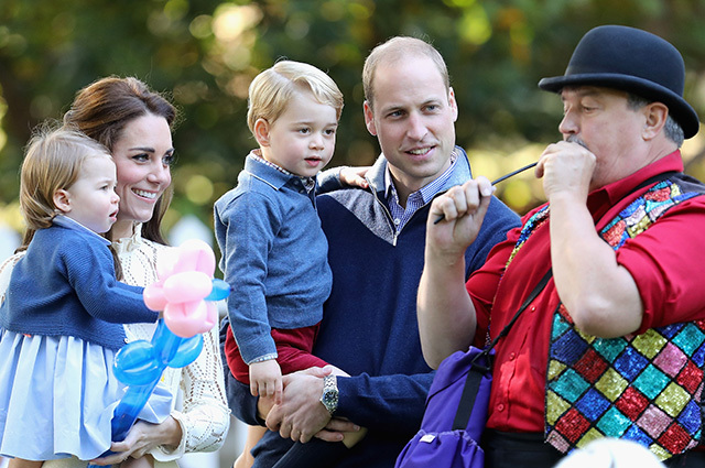 Кейт Миддлтон и принц Уильям з дітьми (COVER)