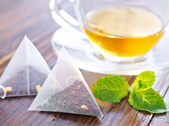 Пакетики чаю в догляді за шкірою обличчя