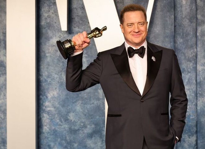 Рідкісний сімейний вихід: Брендан Фрейзер з'явився на «Оскарі-2023» у компанії синів