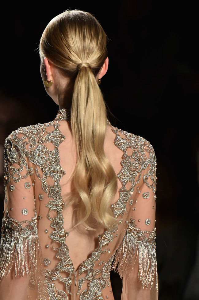 Весняні зачіски 2017: хвіст