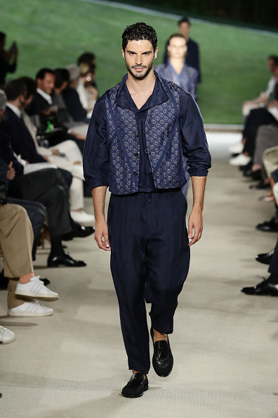 Giorgio Armani весна-лето 2022