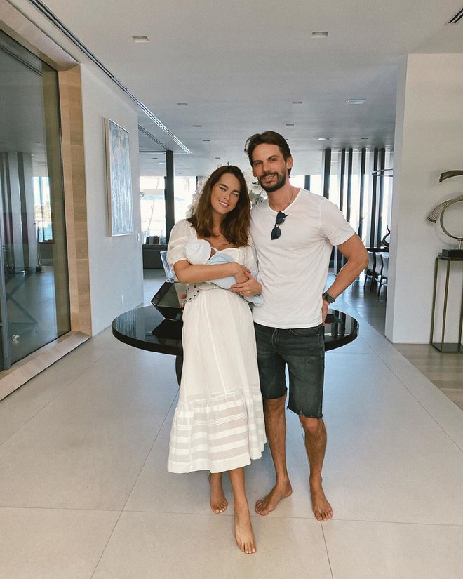 Олеся Стефанко с семьей