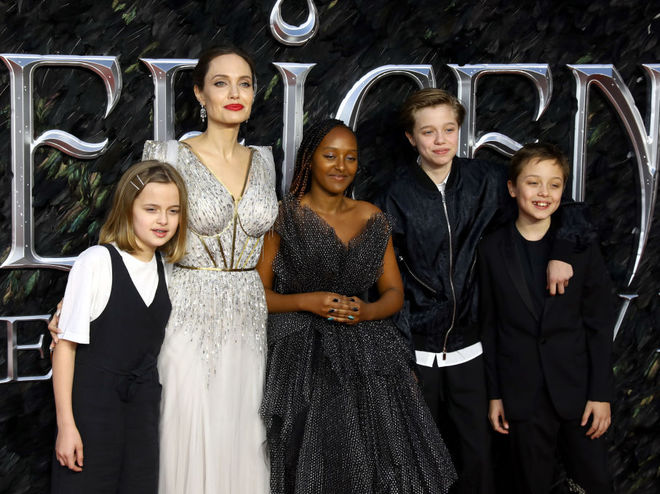 Анджеліна Джолі з дітьми