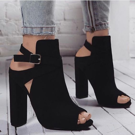 Сексуальная летняя обувь на толстом каблуке