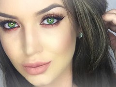 Новогодний макияж для зеленых глаз