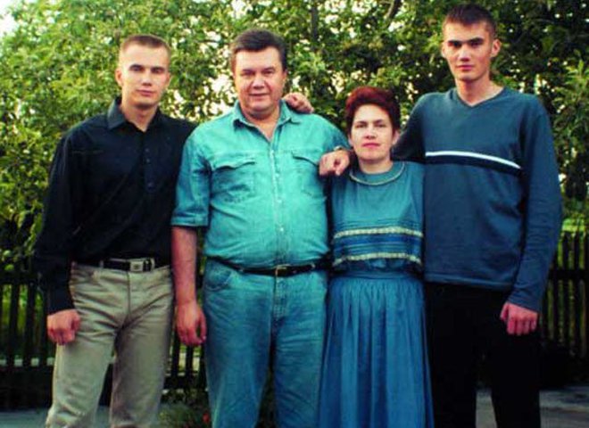 Янукович і сини