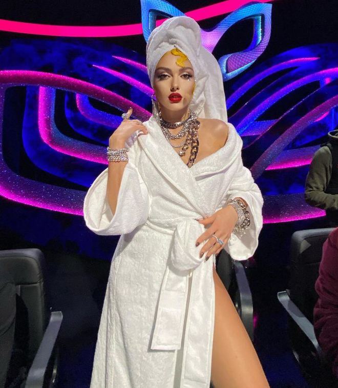 Оля Полякова