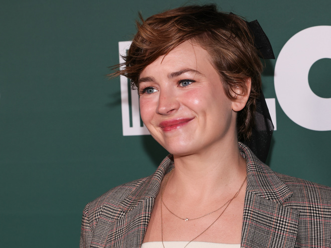 Зірка «Під куполом» Брітт Робертсон вагітна первістком