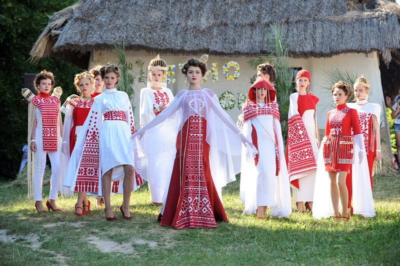 Коллекции Этно-fashion на фестивале «Країна Мрій»: LARA KIM