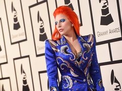 Леді Гага на Grammy 2016