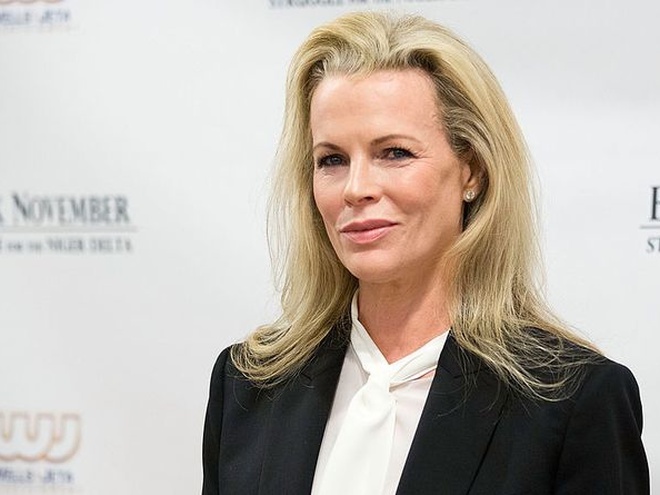 69-річна Кім Бейсінгер зніметься у ремейку культового фільму «Дев'ять з половиною тижнів»