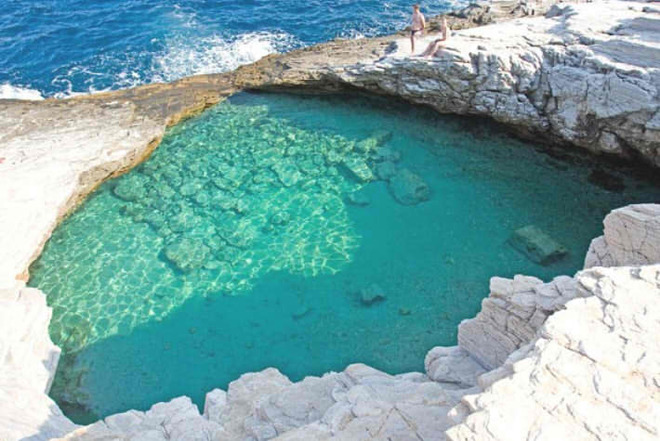 Жемчужина у моря: лагуна Гиола в Греции
