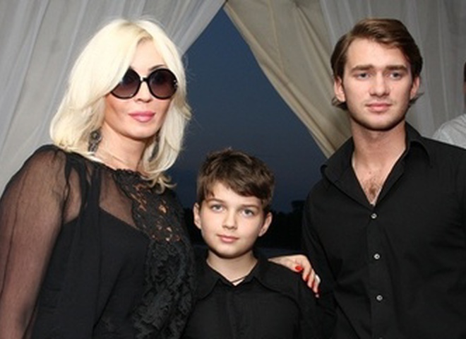 Ирина Билык с мужем и сыном