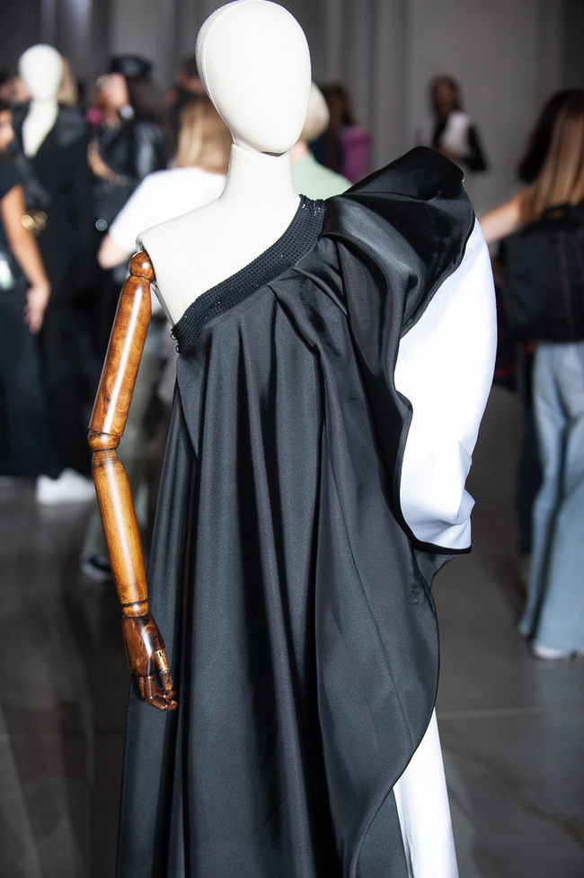 Показ GASANOVA: UFW noseason sept 2021 на Ukrainian Fashion Week noseason sept 2021